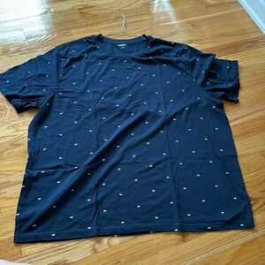 Old Navy men’s XXL navy blue crewneck tee with white bear imprints